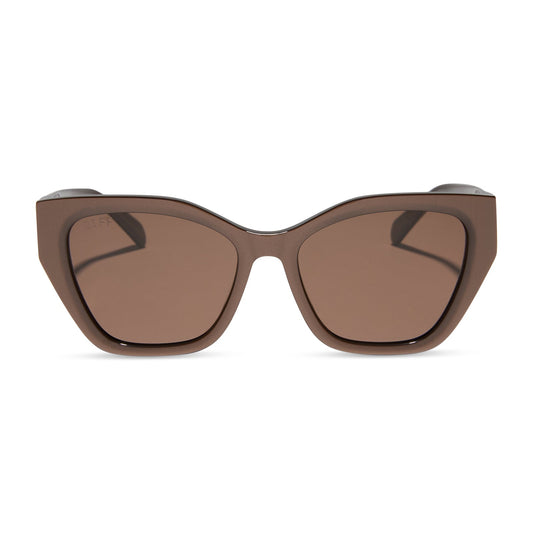 diff eyewear featuring the evie cat eye sunglasses with a moscow mule frame and brown lenses front view