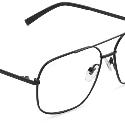 diff eyewear jonas aviators blue light technology glasses in a black frame detailed view