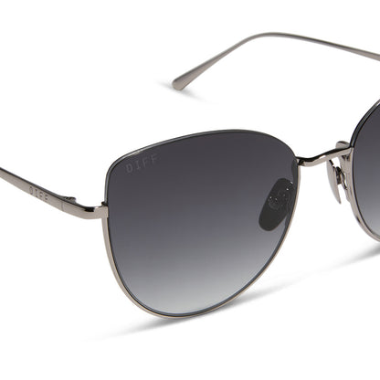 diff eyewear wholesale kinsley round sunglasses with a gunmetal silver frame and grey gradient lenses detailed view