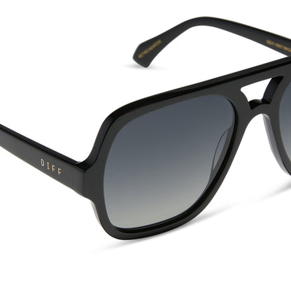 diff eyewear featuring the layton navigator sunglasses with a black acetate frame and grey gradient polarized lenses detailed view