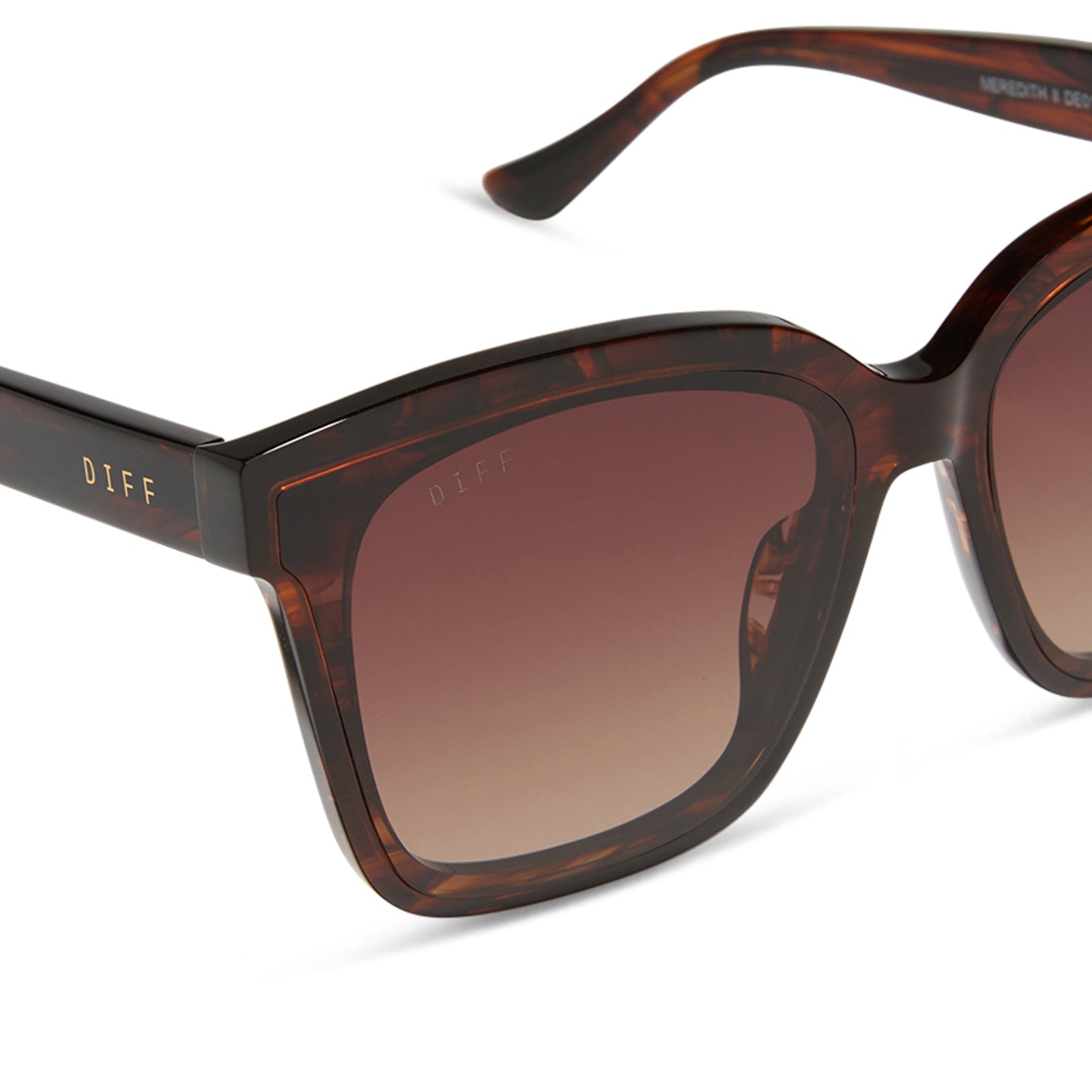 diff eyewear featuring the meredith ii square sunglasses with a sequoia tortoise frame and brown gradient lenses detailed view