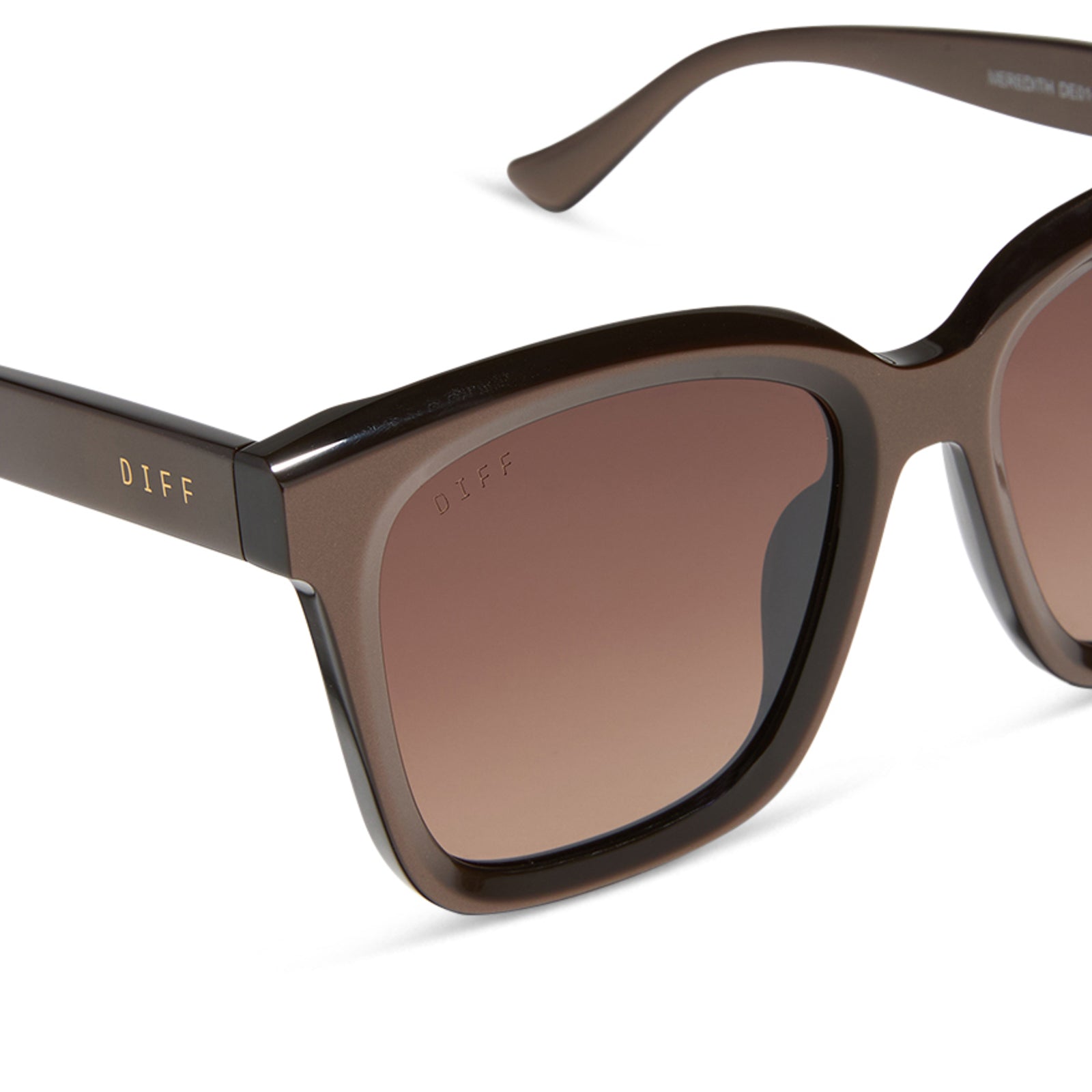 diff eyewear featuring the meredith square sunglasses with a moscow mule frame and brown gradient gold flash polarized lenses detailed view