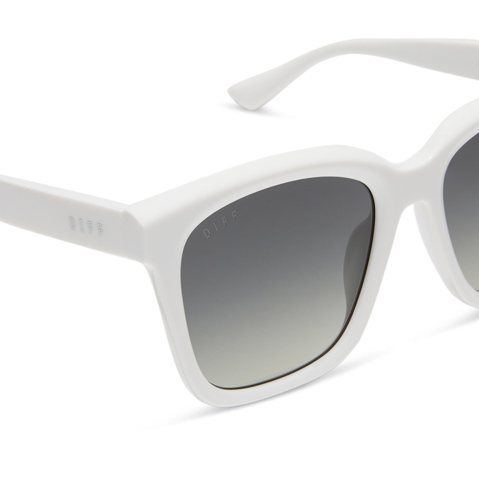 diff eyewear meredith square sunglasses with a white snowbound frame and grey gradient polarized lenses detailed view