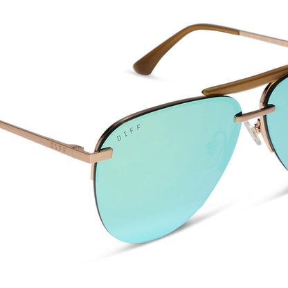 diff eyewear tahoe oversized aviator sunglasses with a gold metal frame and dew drop blue mirror polarized detailed view