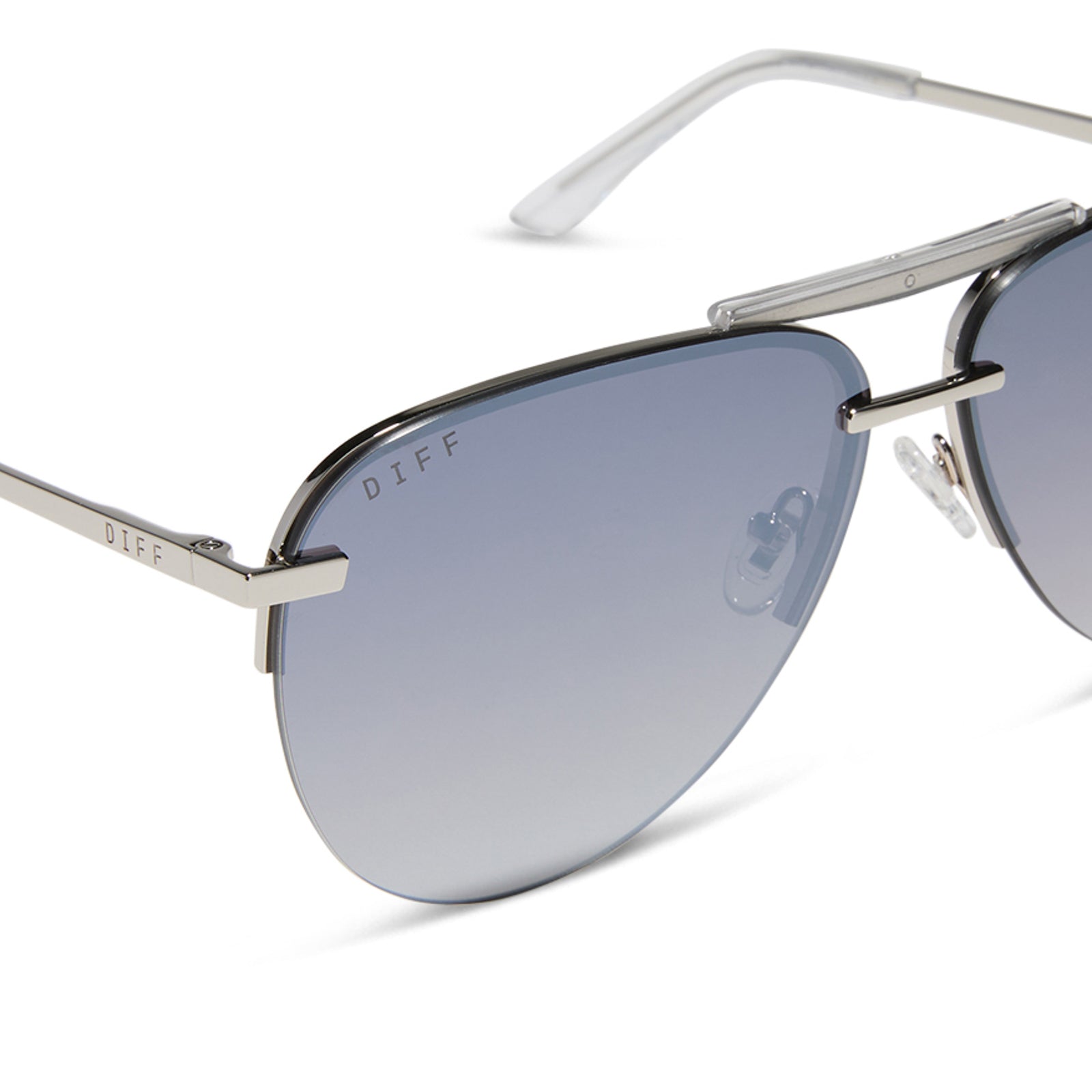 diff eyewear featuring the tahoe aviator sunglasses with a silver metal frame and slate blue gradient flash polarized lenses detailed view