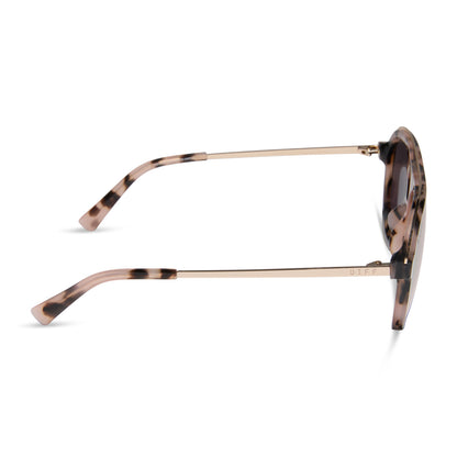 diff eyewear featuring the tosca iii aviator sunglasses with a himalayan brown tortoise frame and taupe mirror lenses side view