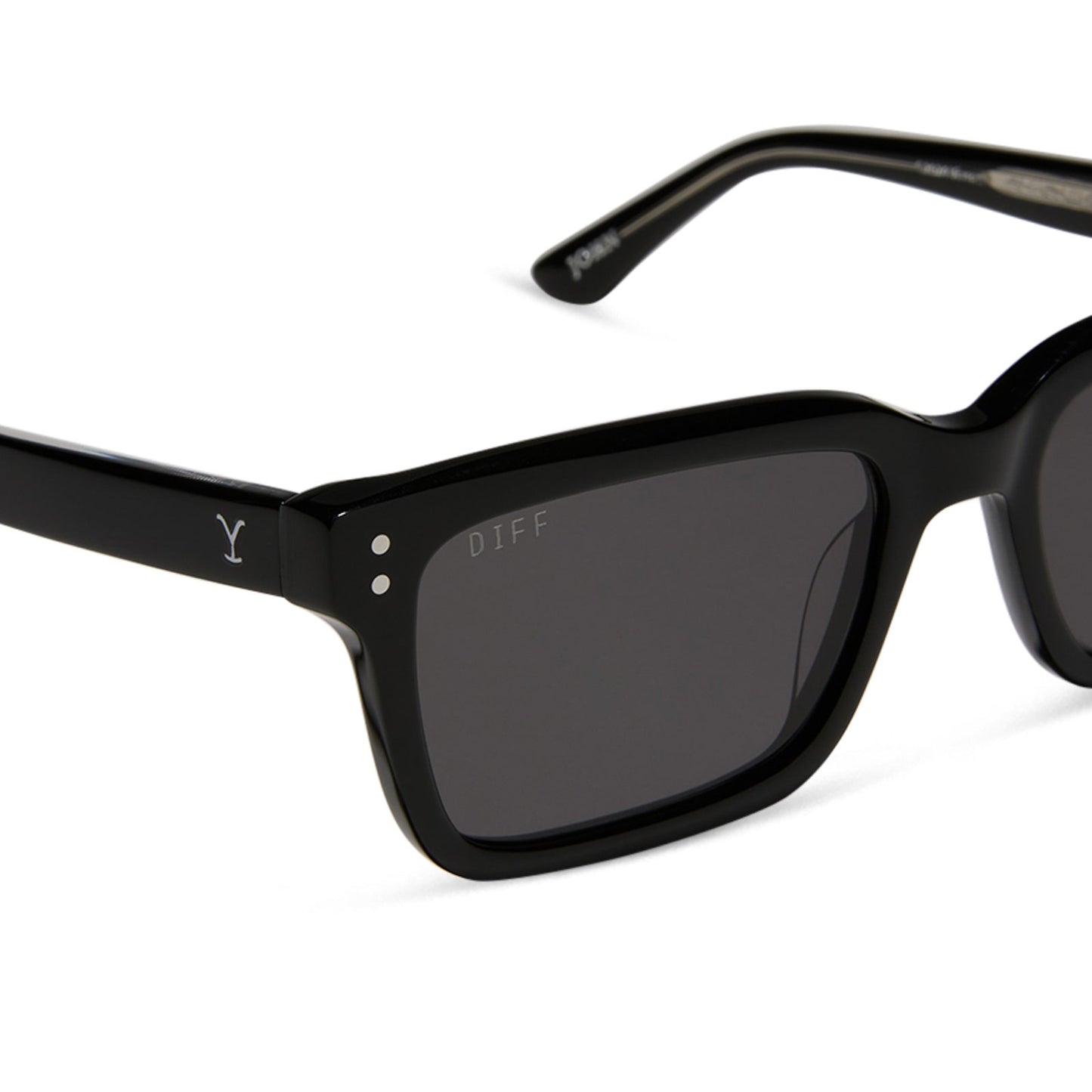 diff eyewear yellowstone john dutton sunglasses black & grey detailed view