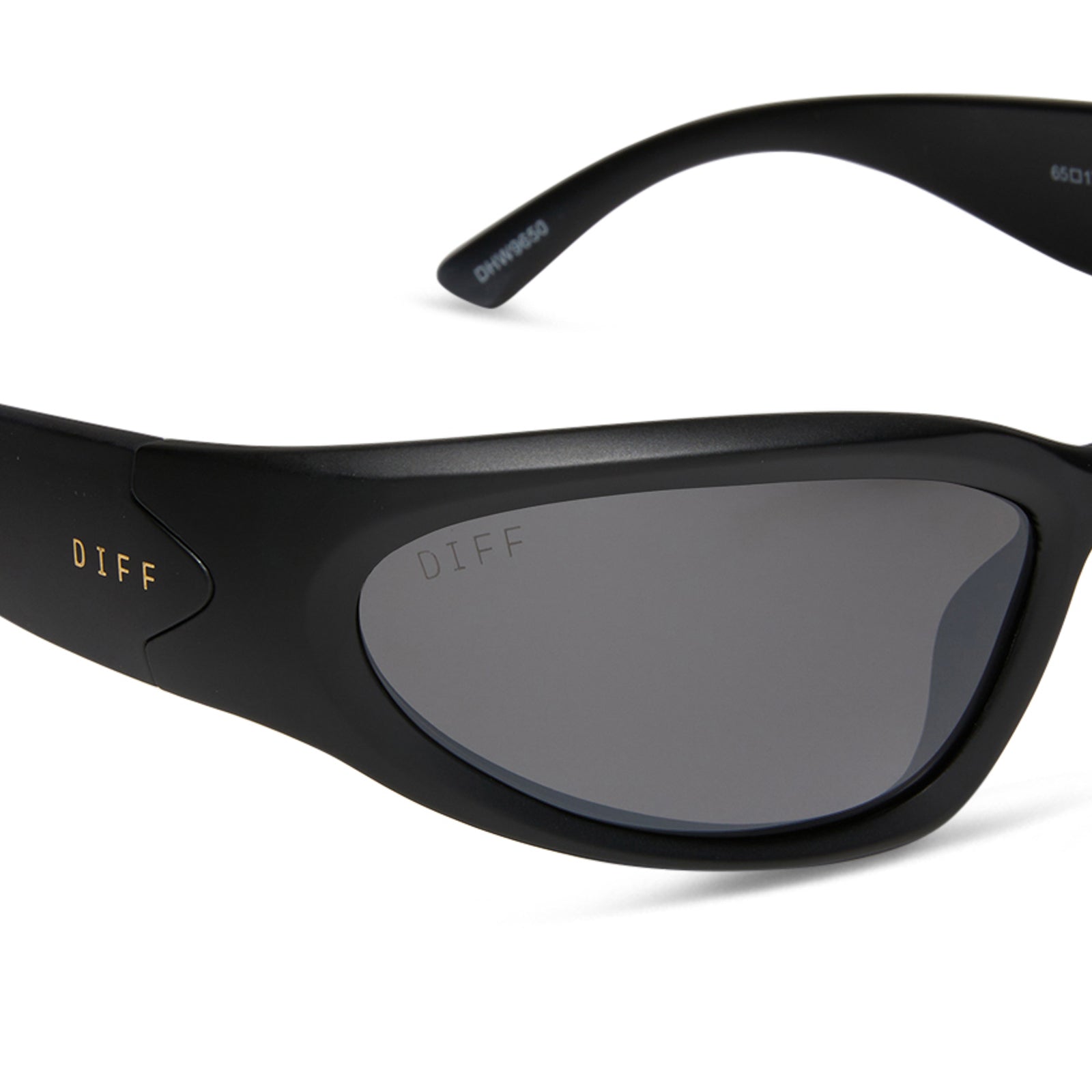 diff sport side out wrap sunglasses with a matte black frame and grey with silver flash polarized lenses detailed view