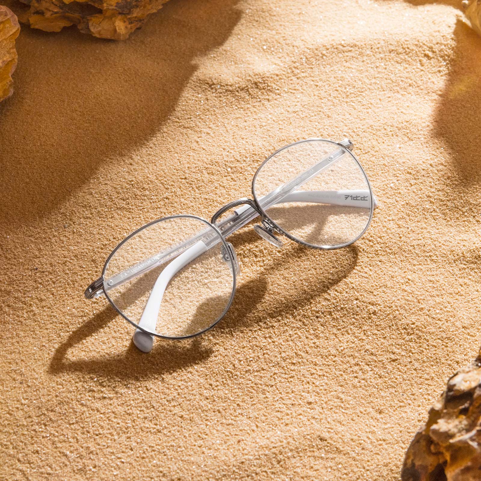 lifestyle - diff eyewear star wars r2d2 silver clear glasses 