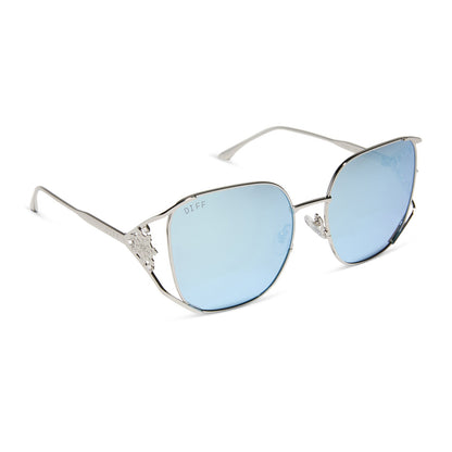 frozen x diff eyewear featuring the elsa oversized square sunglasses with a cool silver gloss metal frame and ice blue gradient lenses angled view