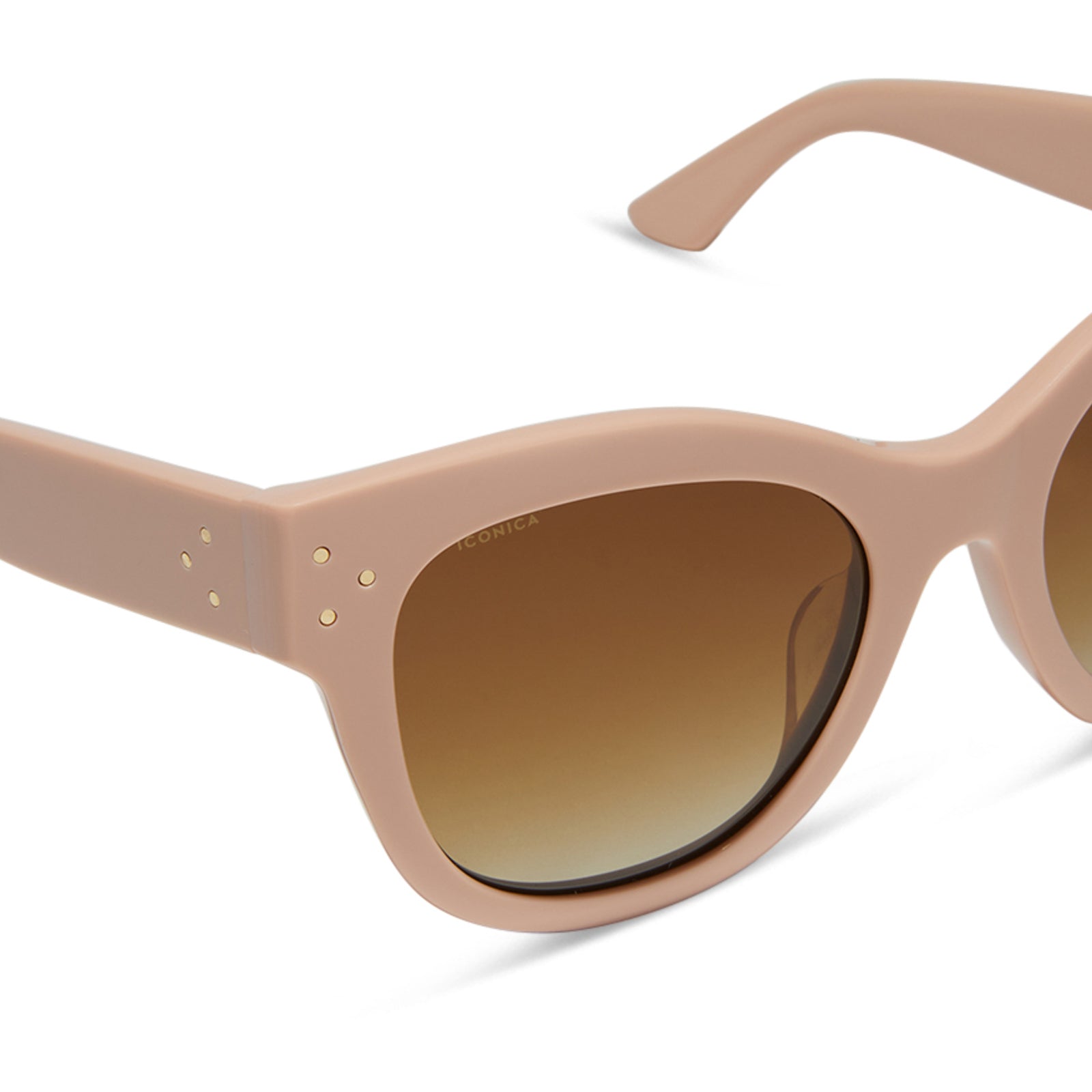 iconica x diff eyewear eva cat eye sunglasses with a nude peach frame and brown gradient polarized lenses detailed view