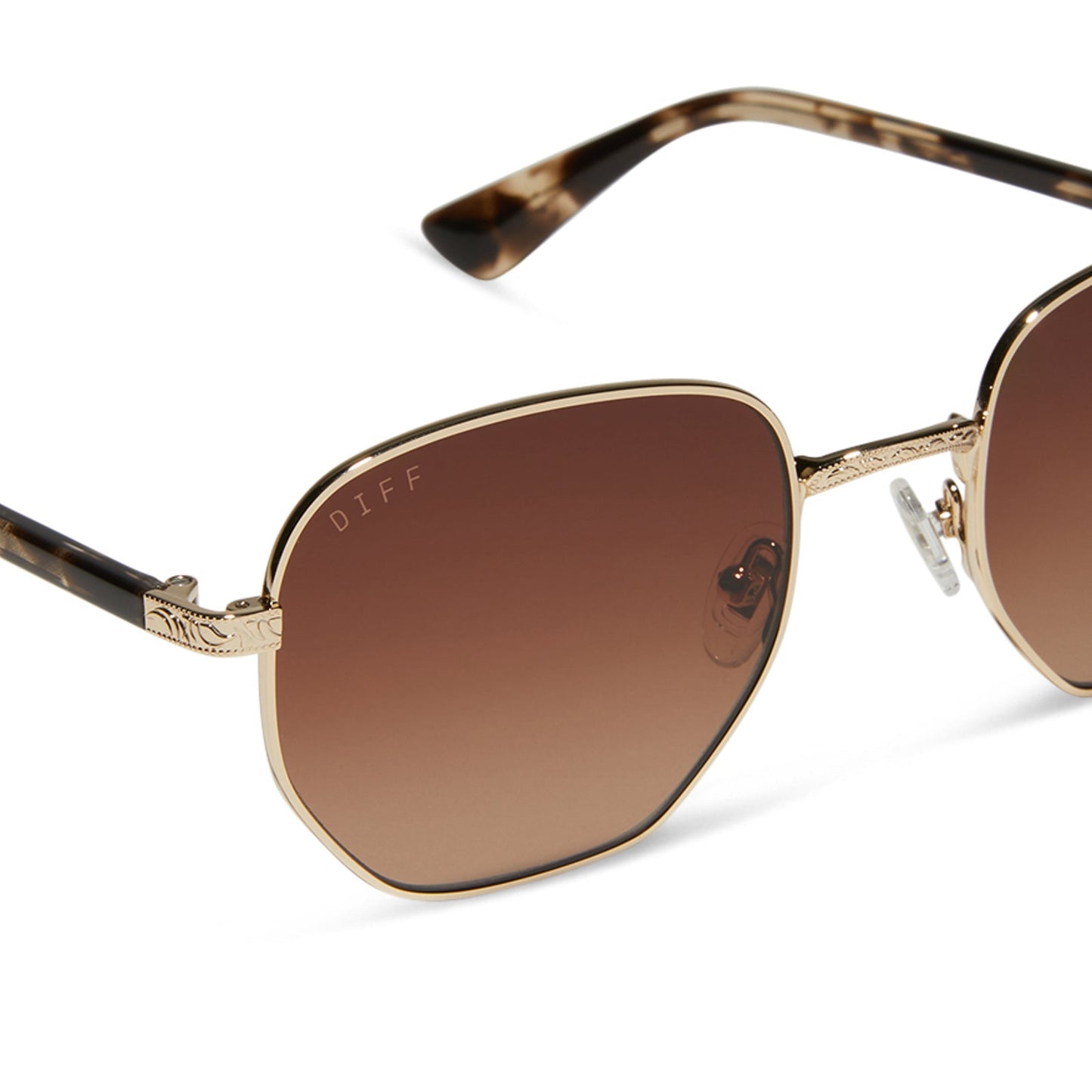 jessie james decker x diff eyewear aster sunglasses with a gold metal frame and brown gradient lenses detailed view